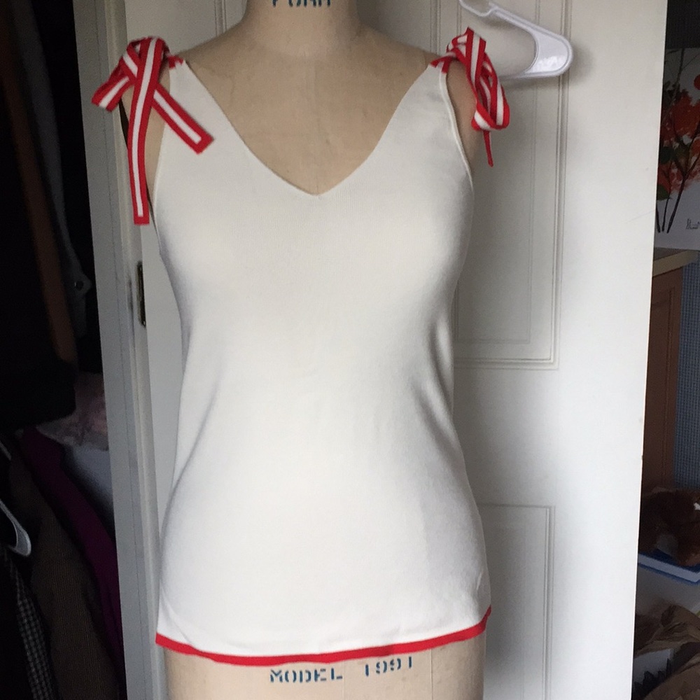 Ann Taylor tank top red sleeveless white petite